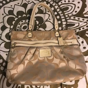 COACH cream/tan Handbag⭐️